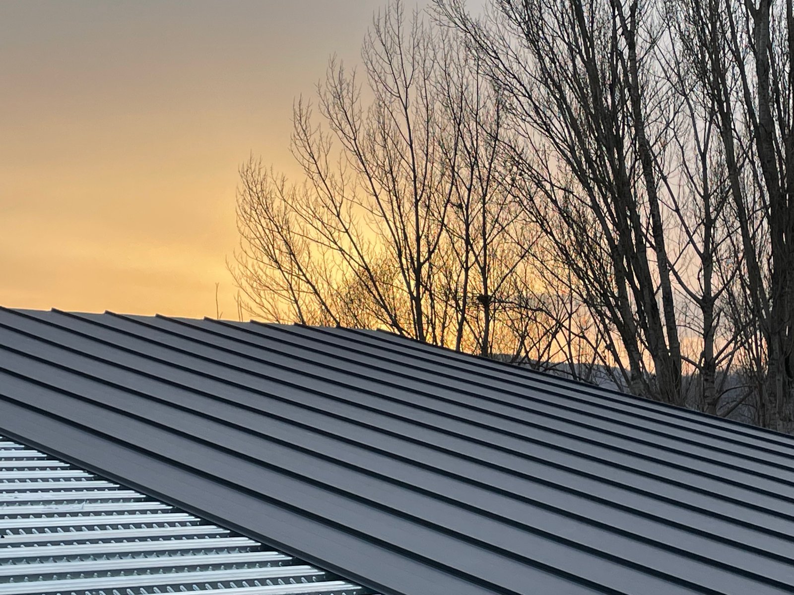 Retro Roofing — lucrare 4 în Sectorul 1