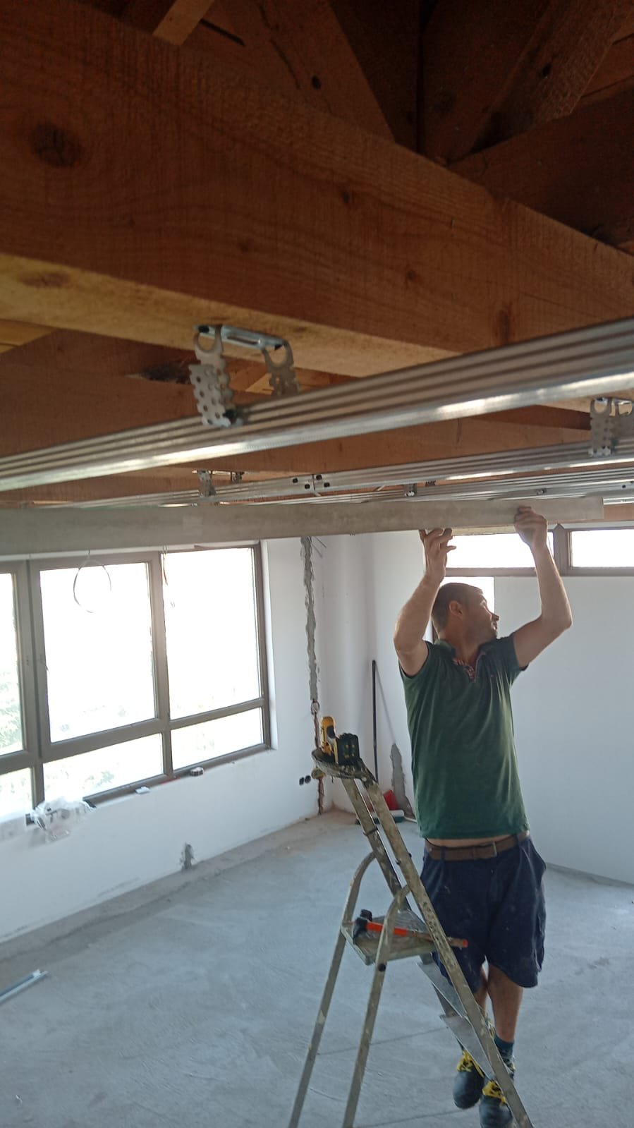 Constructii dobrovat srl — lucrare 4 în Lupeni